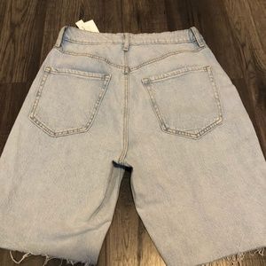 Bermuda high rise shorts